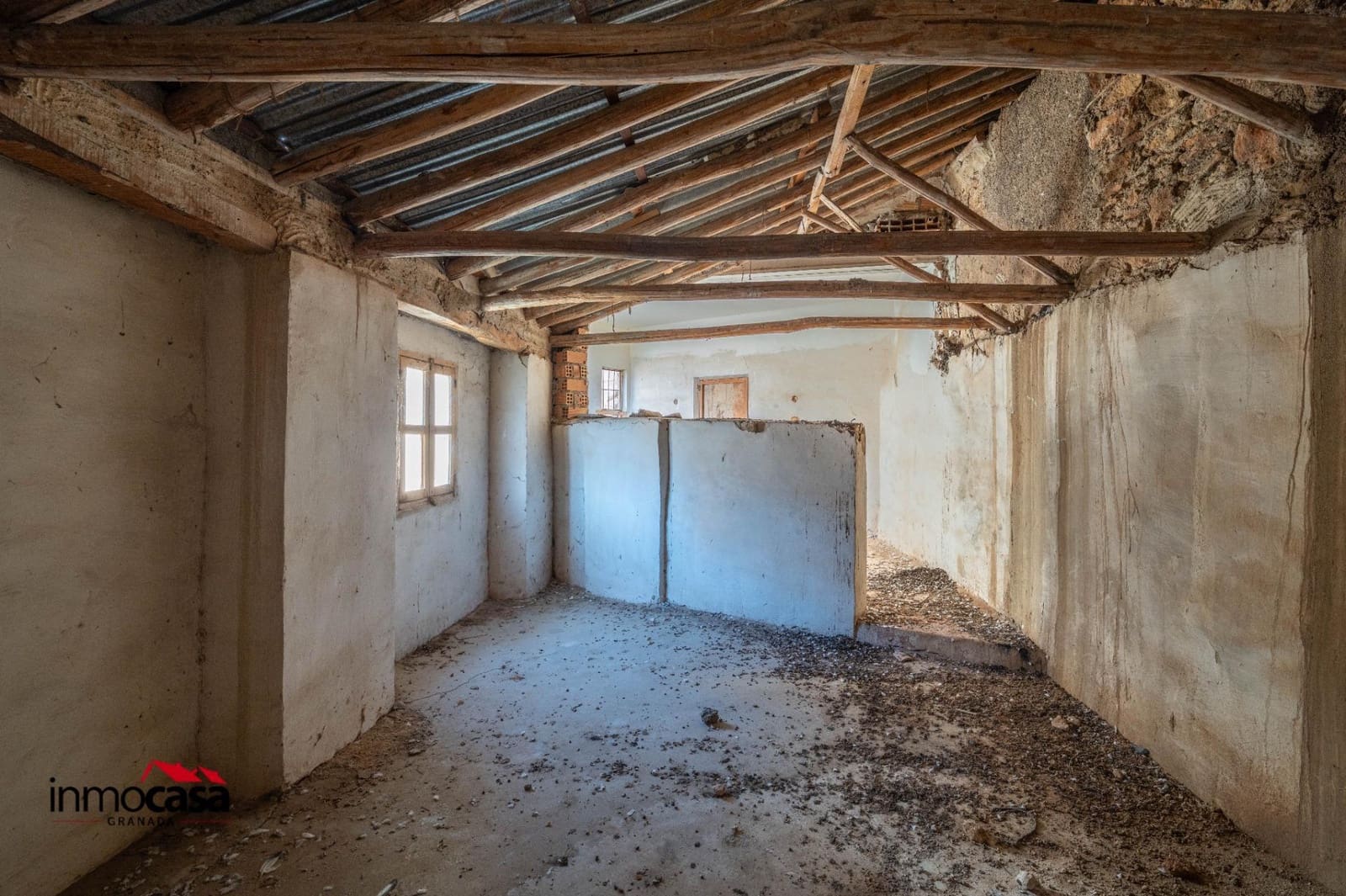 9 soveværelse Byhus til salg i Padul med garage - € 125.000 (Ref: 9720123)