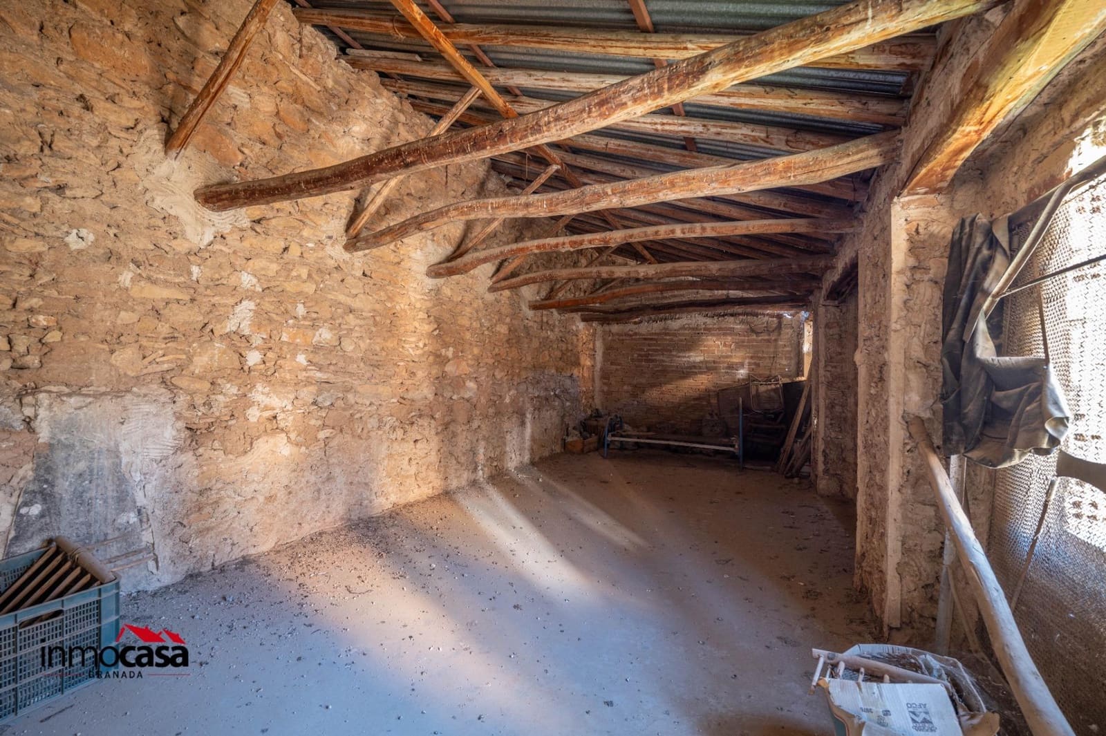 9 soveværelse Byhus til salg i Padul med garage - € 125.000 (Ref: 9720123)