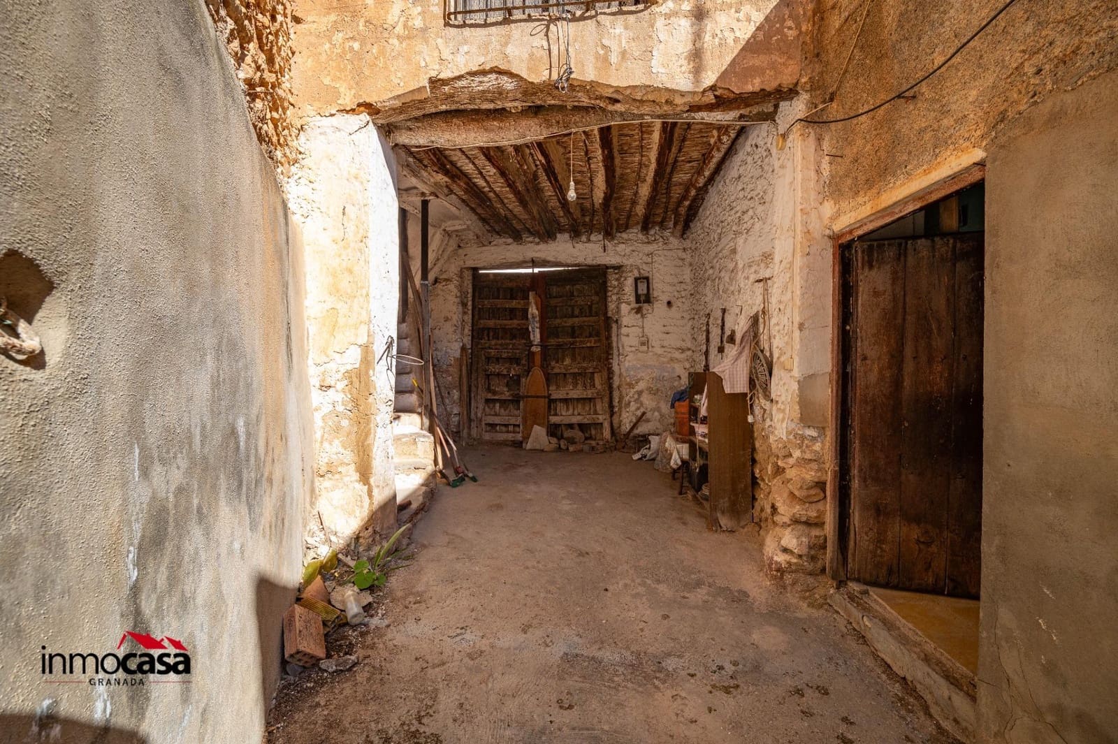 9 soveværelse Byhus til salg i Padul med garage - € 125.000 (Ref: 9720123)