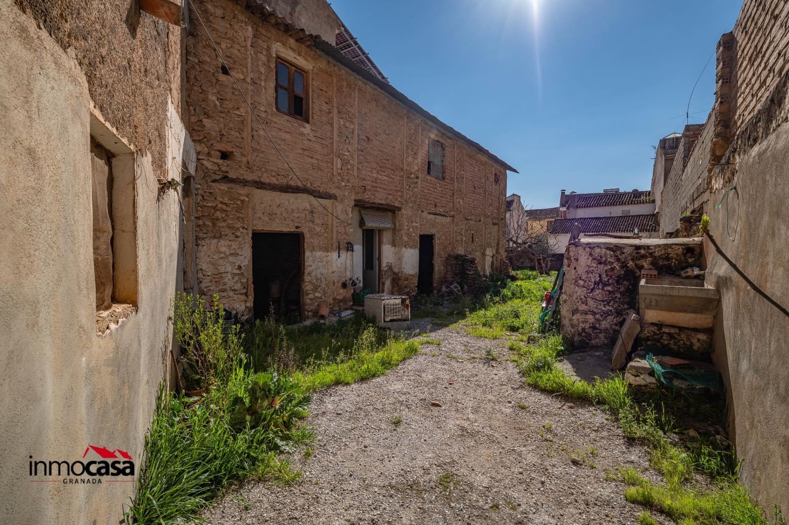 9 soveværelse Byhus til salg i Padul med garage - € 125.000 (Ref: 9720123)