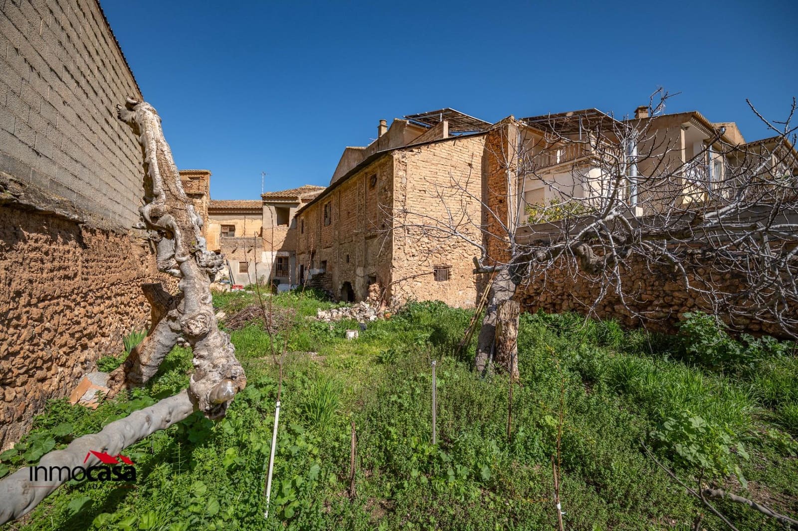 9 soveværelse Byhus til salg i Padul med garage - € 125.000 (Ref: 9720123)