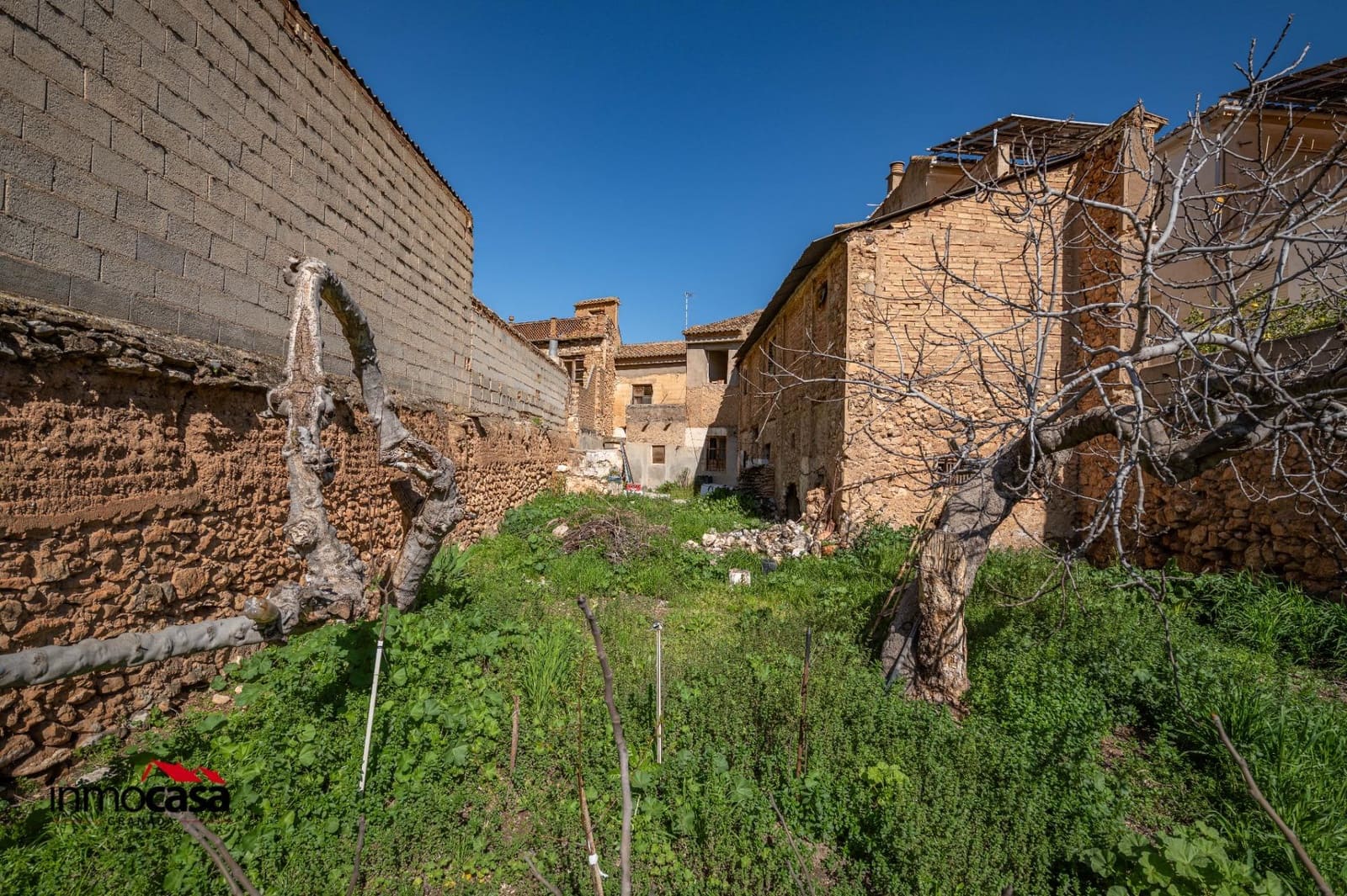 9 soveværelse Byhus til salg i Padul med garage - € 125.000 (Ref: 9720123)