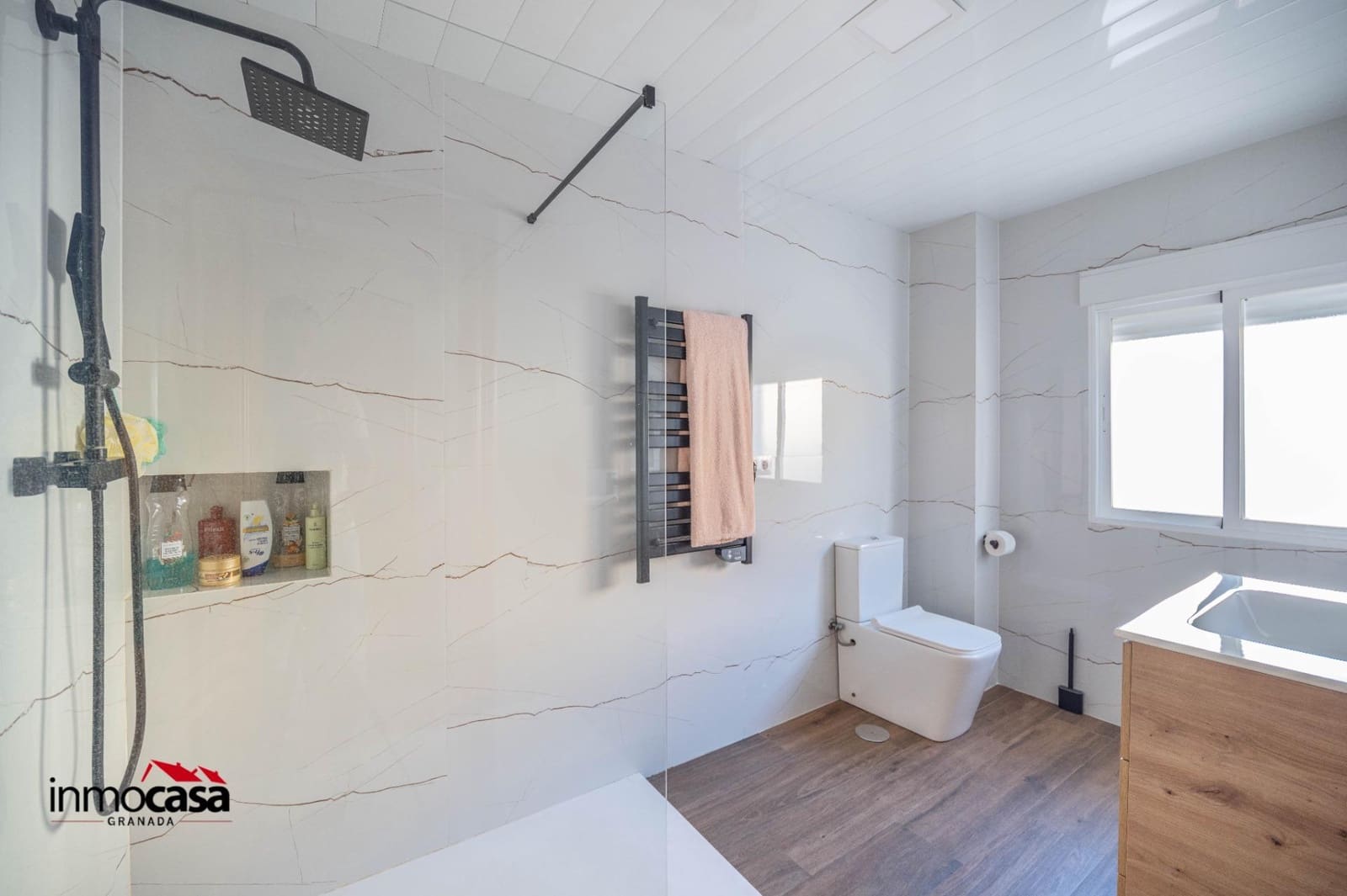 2 Zimmer Reihenhaus zu verkaufen in Atarfe mit Pool Garage - 229.000 € (Ref: 9721838)
