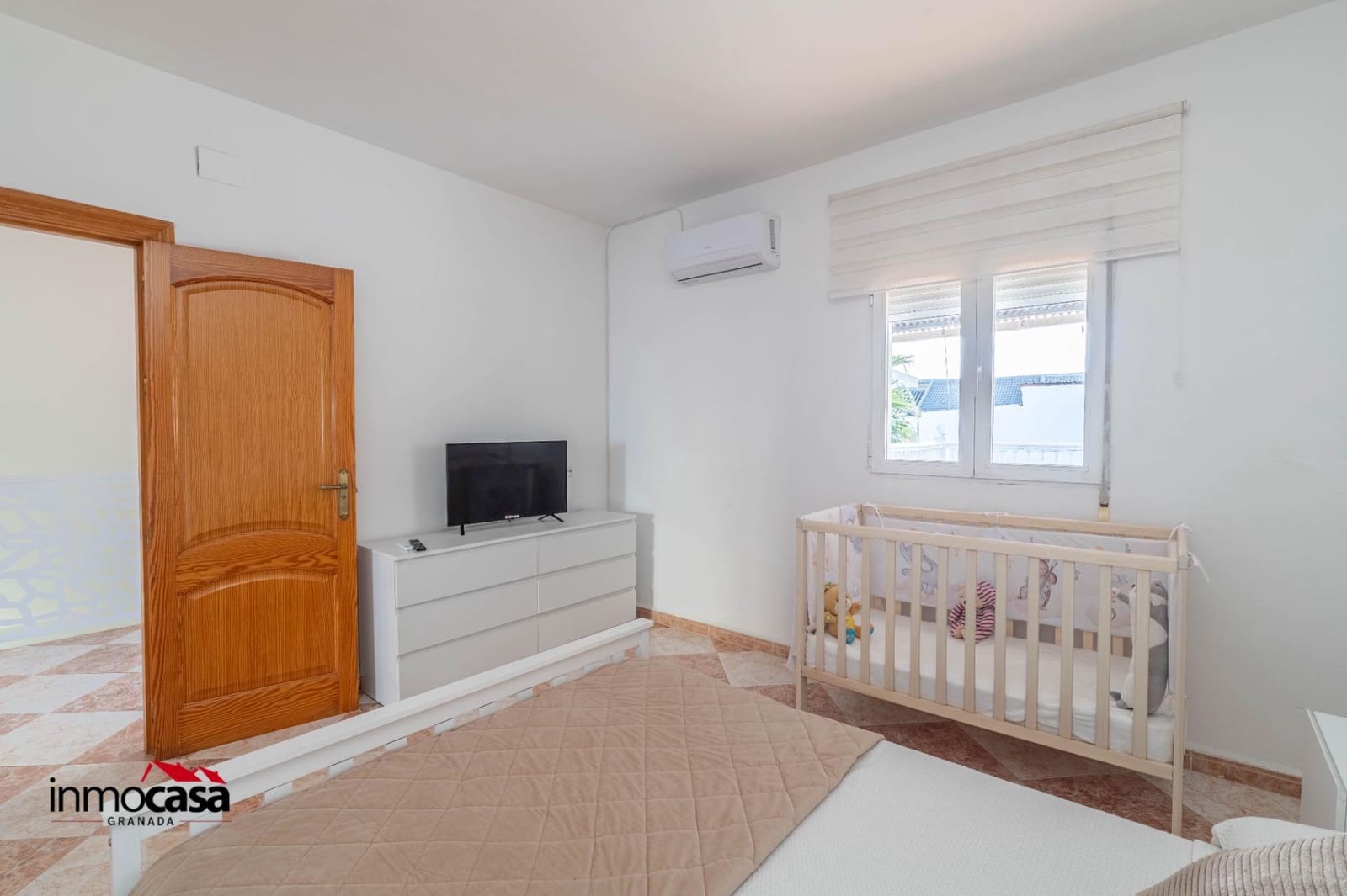 2 Zimmer Reihenhaus zu verkaufen in Atarfe mit Pool Garage - 229.000 € (Ref: 9721838)