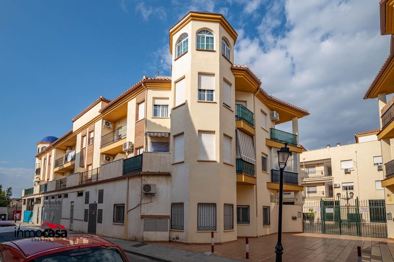 2 bedroom Flat for sale in Las Gabias with garage - € 150,000 (Ref: 9732370)