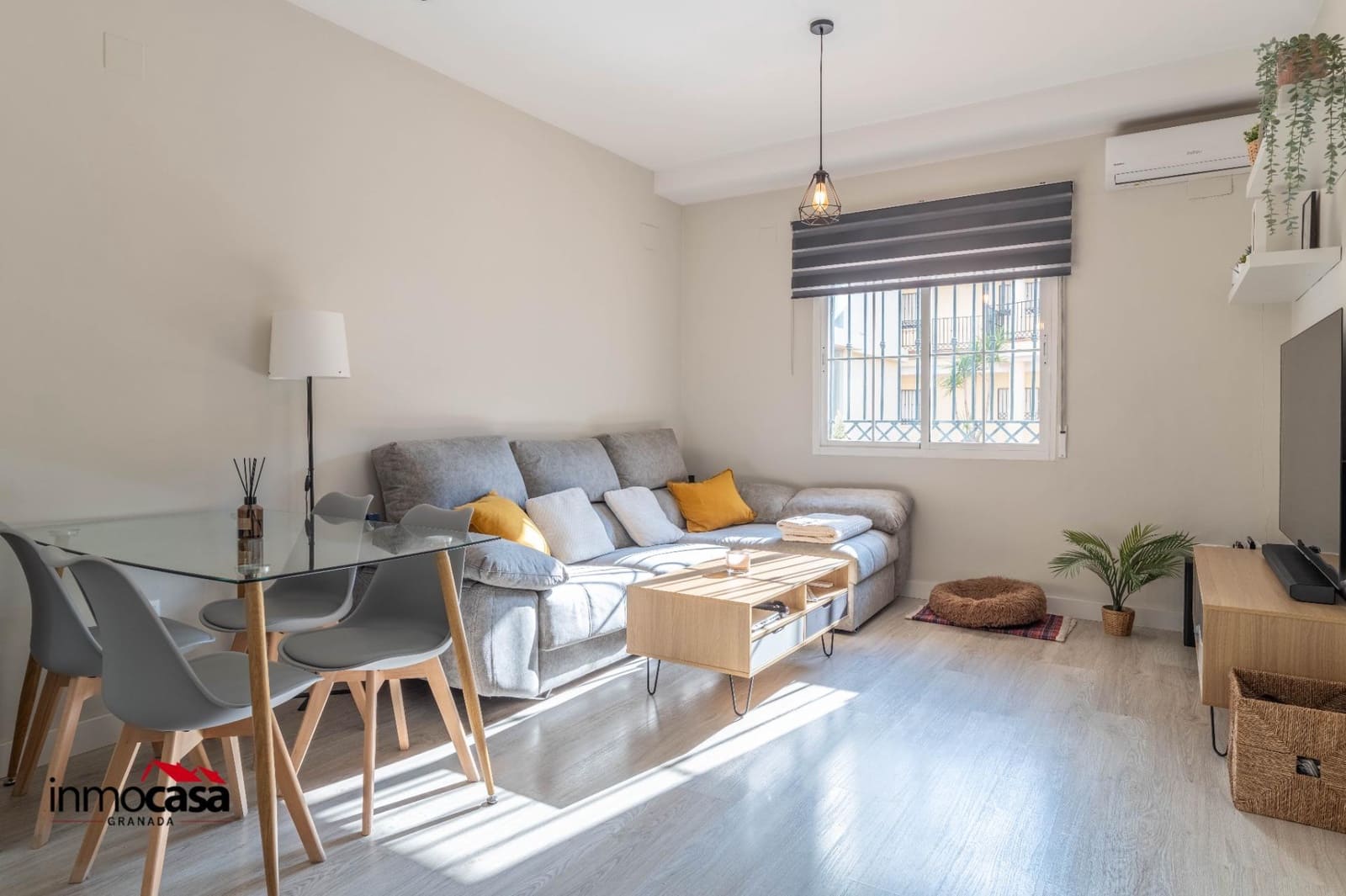 2 bedroom Flat for sale in Las Gabias with garage - € 150,000 (Ref: 9732370)