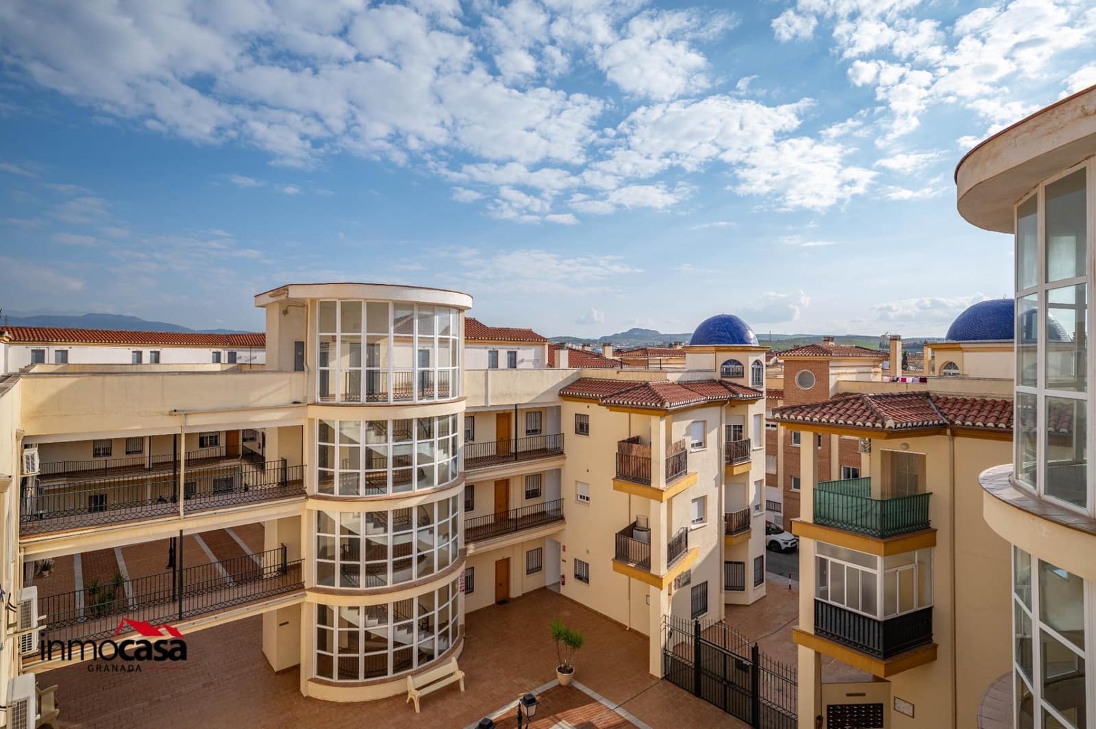 2 bedroom Flat for sale in Las Gabias with garage - € 150,000 (Ref: 9732370)