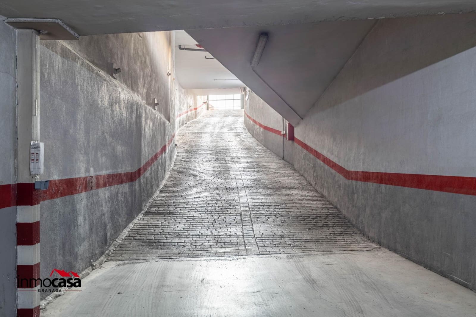 2 bedroom Flat for sale in Las Gabias with garage - € 150,000 (Ref: 9732370)