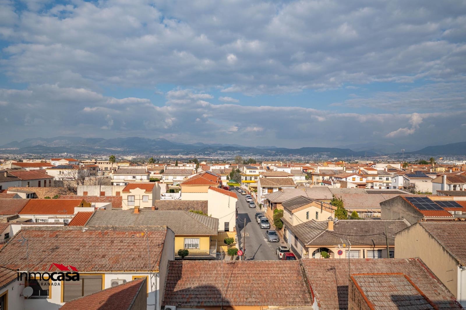 2 bedroom Flat for sale in Las Gabias with garage - € 150,000 (Ref: 9732370)