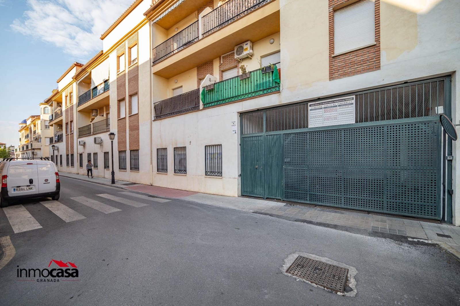 2 bedroom Flat for sale in Las Gabias with garage - € 150,000 (Ref: 9732370)