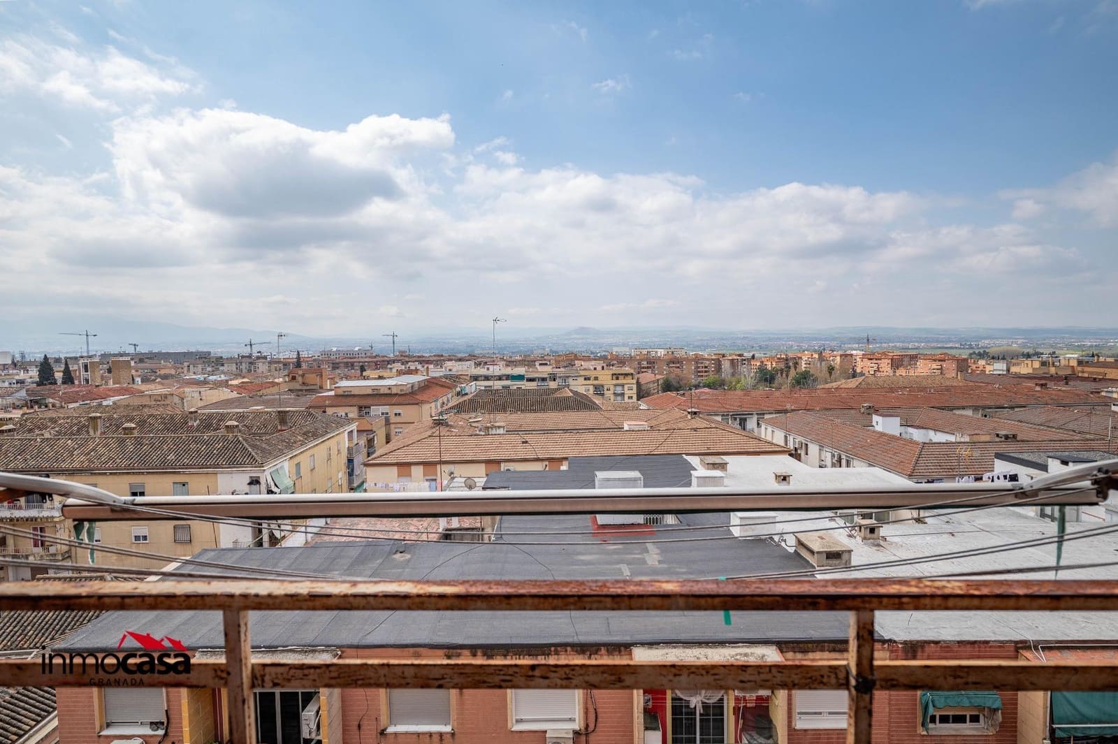 3 bedroom Flat for sale in Granada city with garage - € 229,900 (Ref: 9732371)