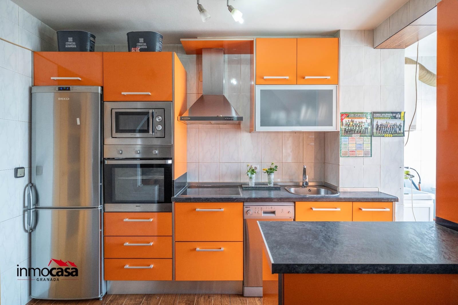 3 bedroom Flat for sale in Granada city with garage - € 229,900 (Ref: 9732371)