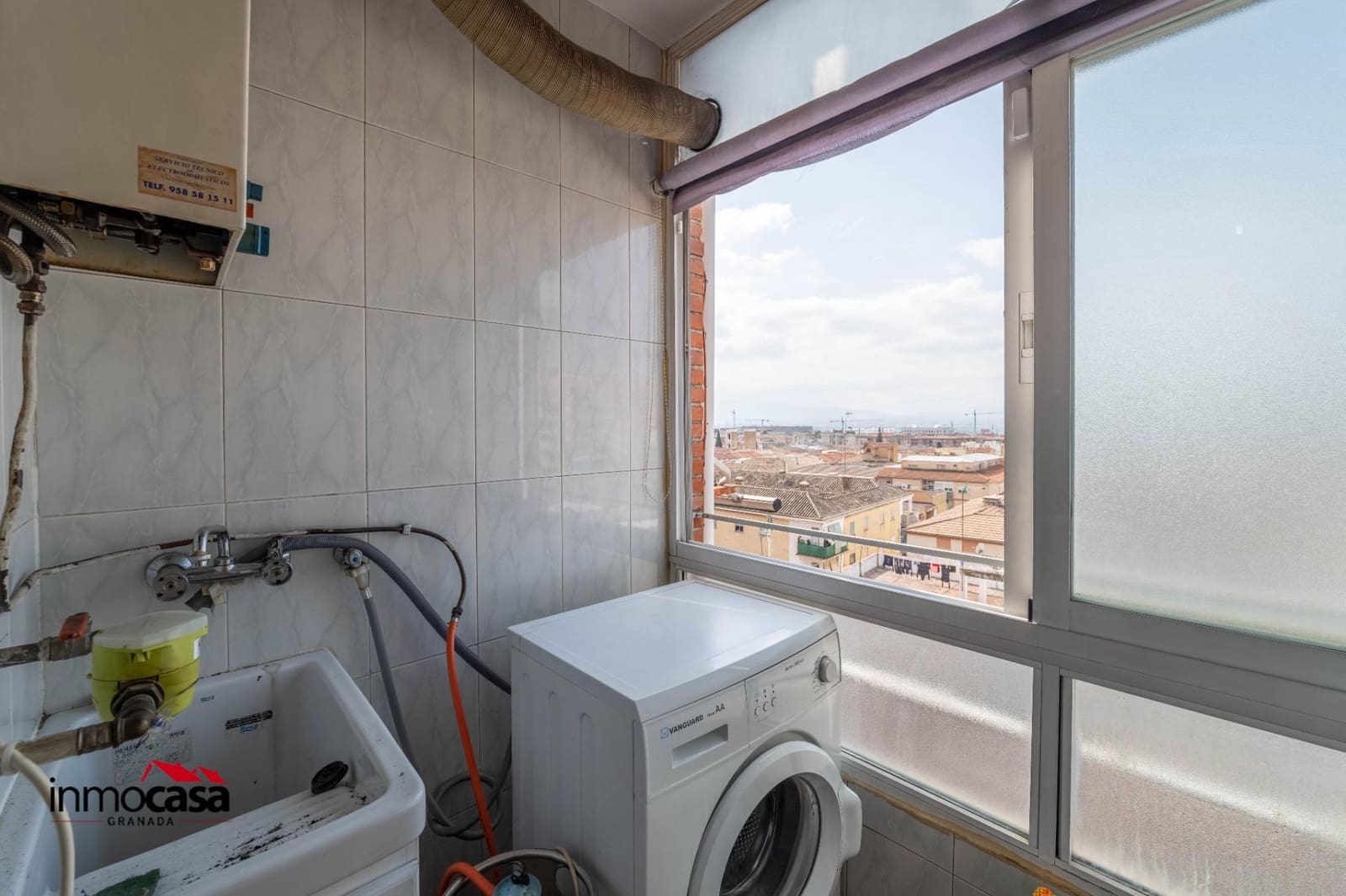 3 bedroom Flat for sale in Granada city with garage - € 229,900 (Ref: 9732371)