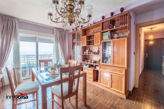 3 bedroom Flat for sale in Granada city with garage - € 229,900 (Ref: 9732371)