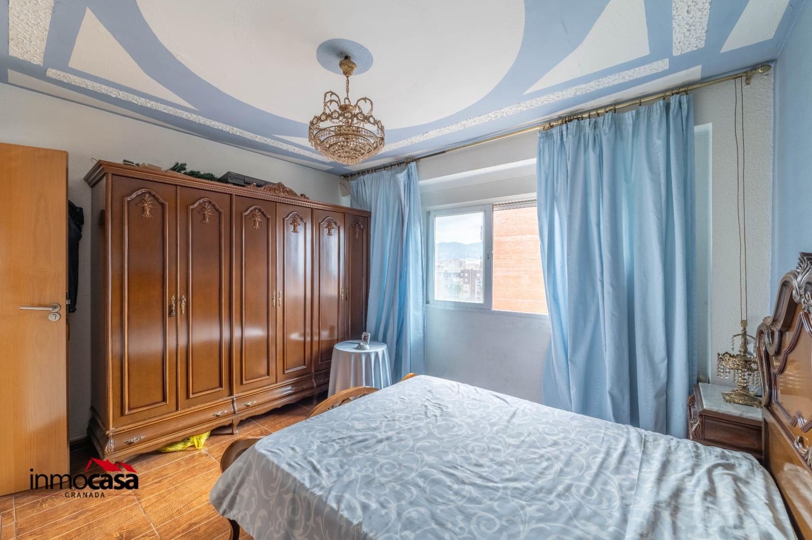 3 bedroom Flat for sale in Granada city with garage - € 229,900 (Ref: 9732371)