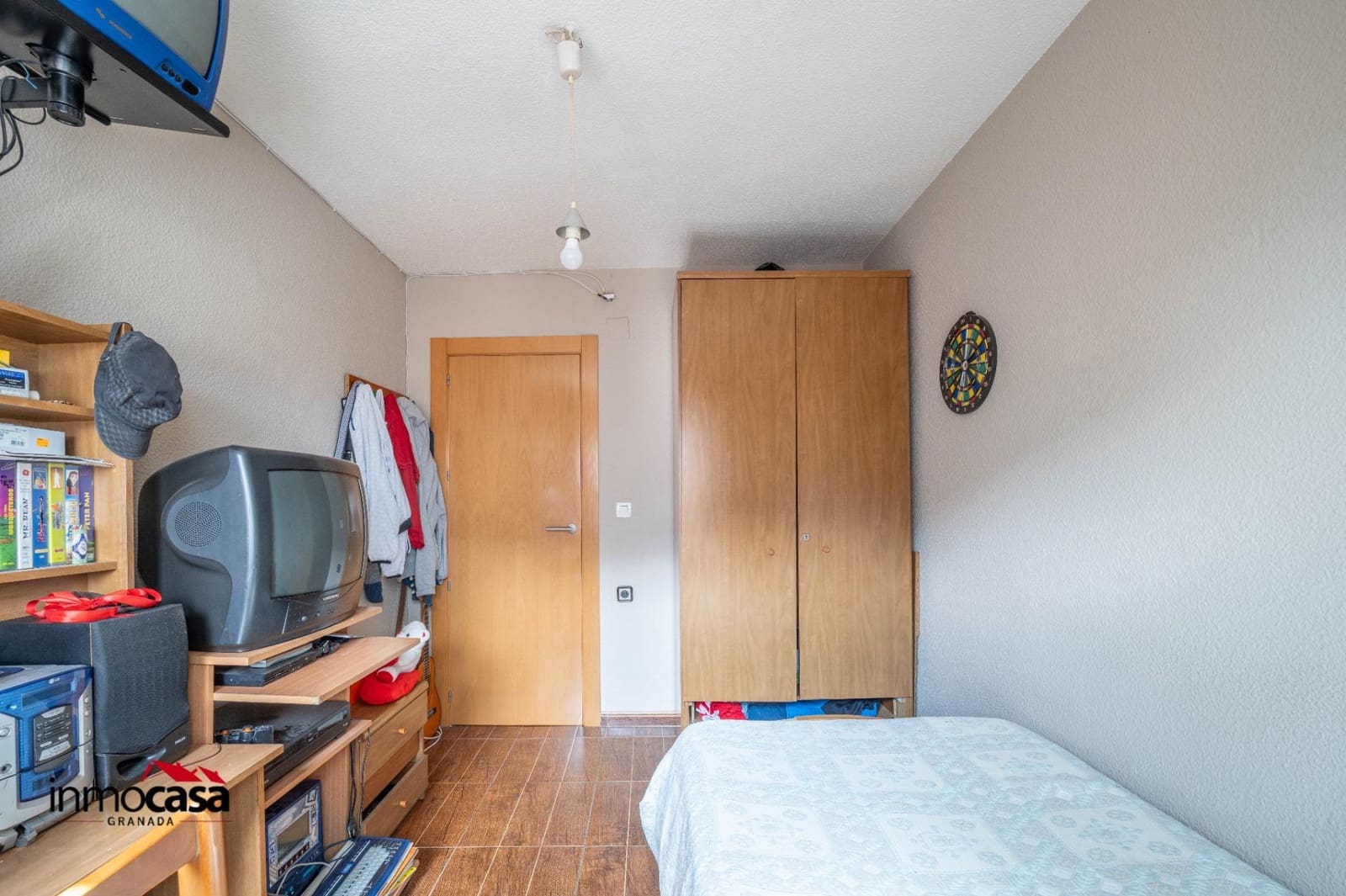 3 bedroom Flat for sale in Granada city with garage - € 229,900 (Ref: 9732371)