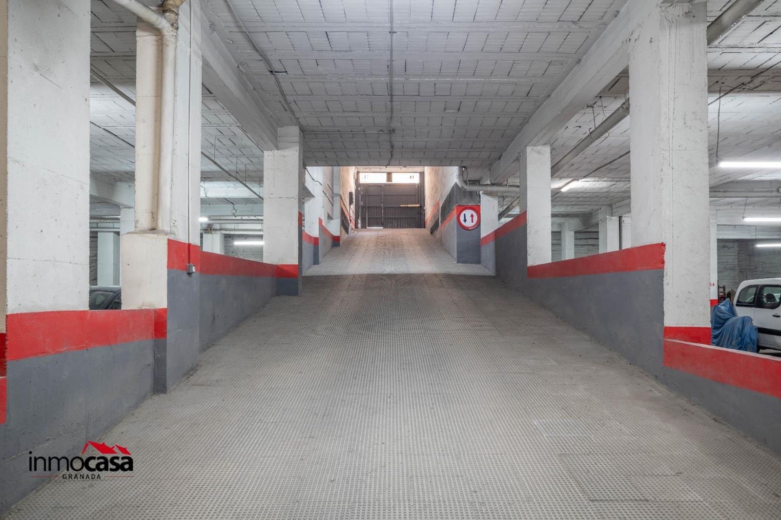 3 bedroom Flat for sale in Granada city with garage - € 229,900 (Ref: 9732371)