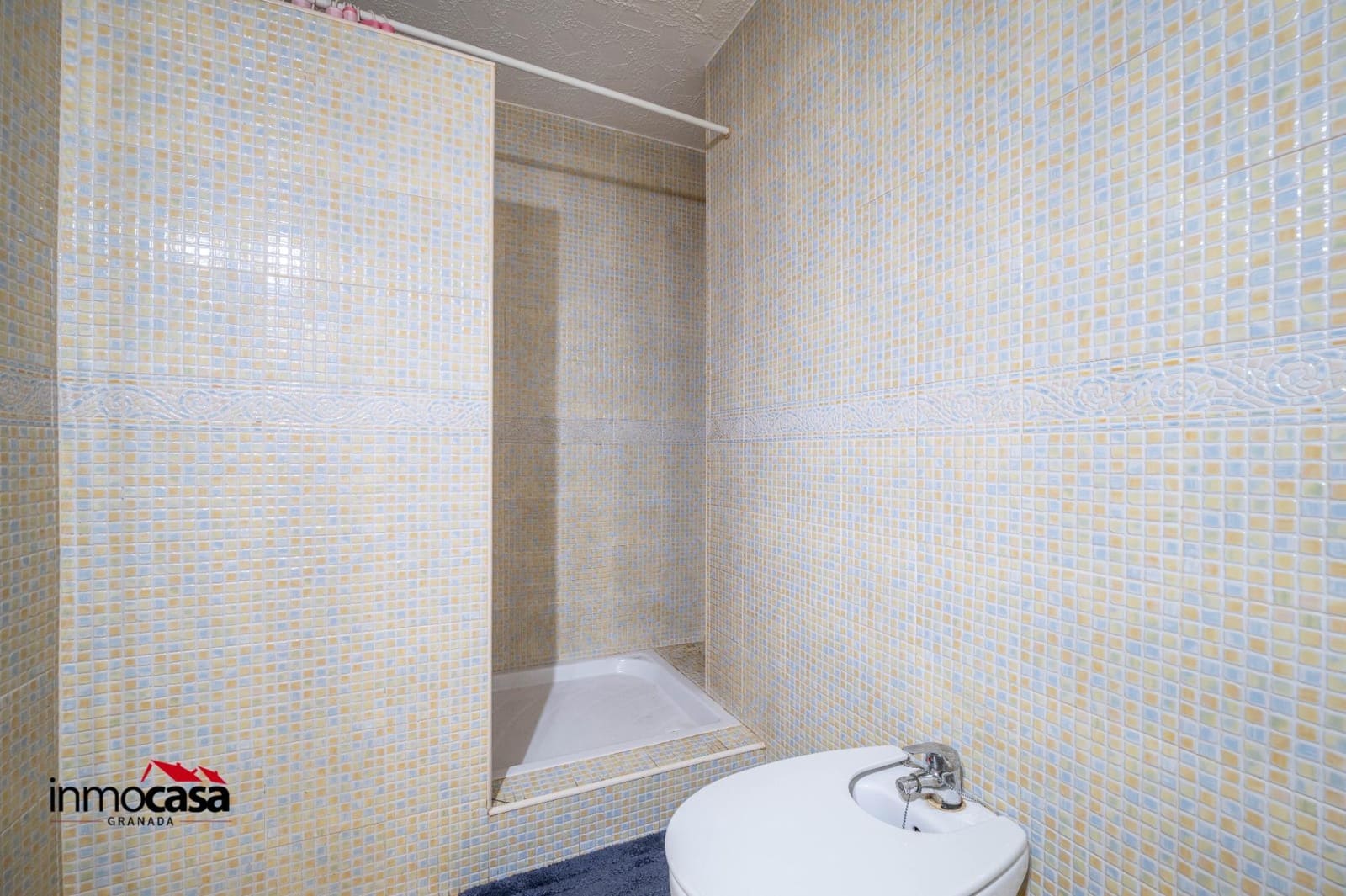 3 bedroom Flat for sale in Granada city with garage - € 229,900 (Ref: 9732371)