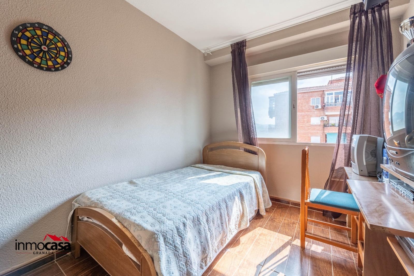 3 bedroom Flat for sale in Granada city with garage - € 229,900 (Ref: 9732371)