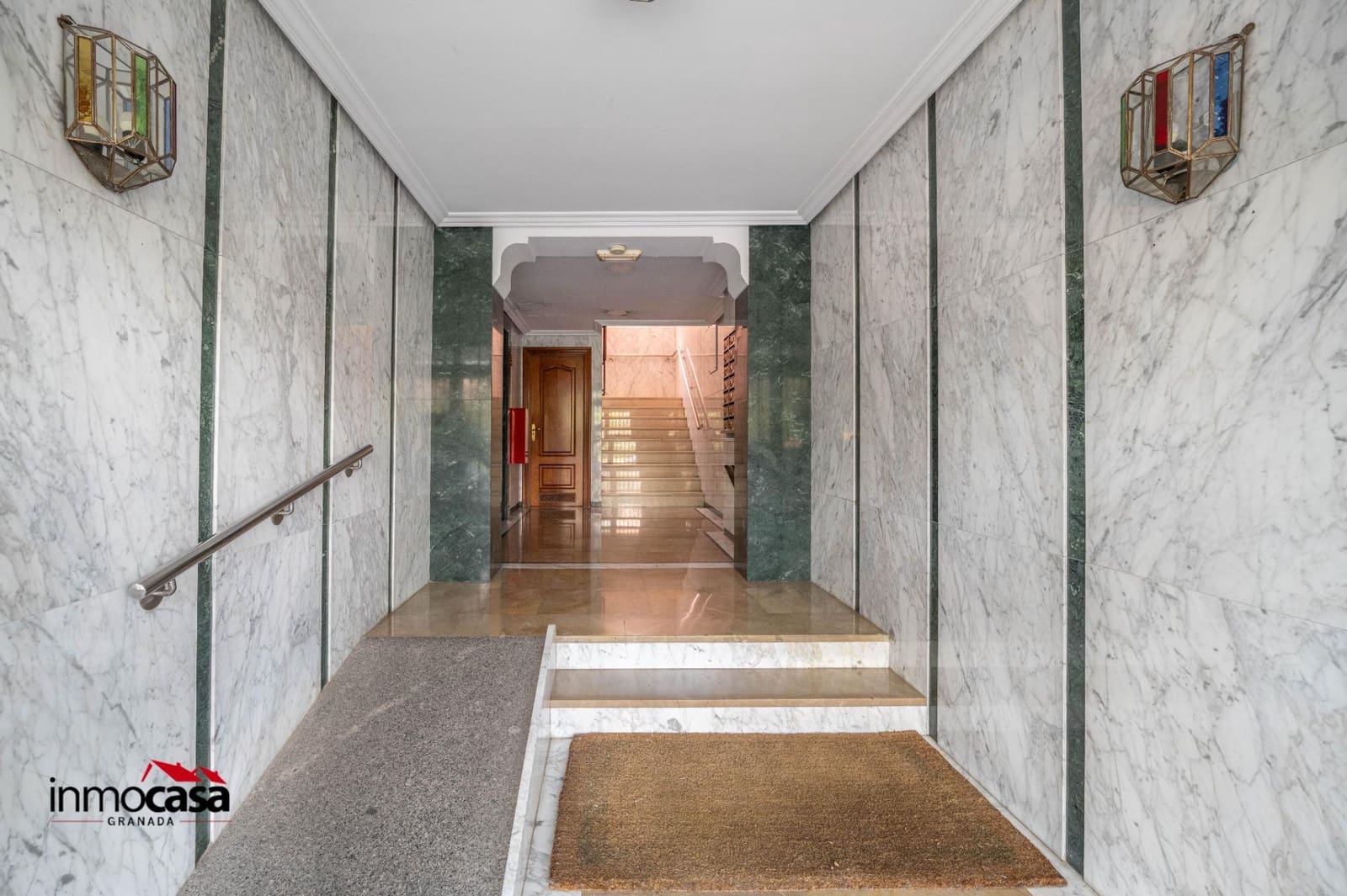 3 bedroom Flat for sale in Granada city with garage - € 229,900 (Ref: 9732371)