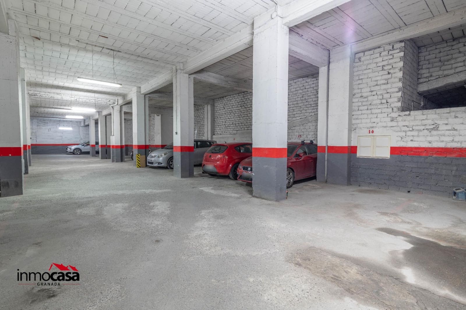 3 bedroom Flat for sale in Granada city with garage - € 229,900 (Ref: 9732371)