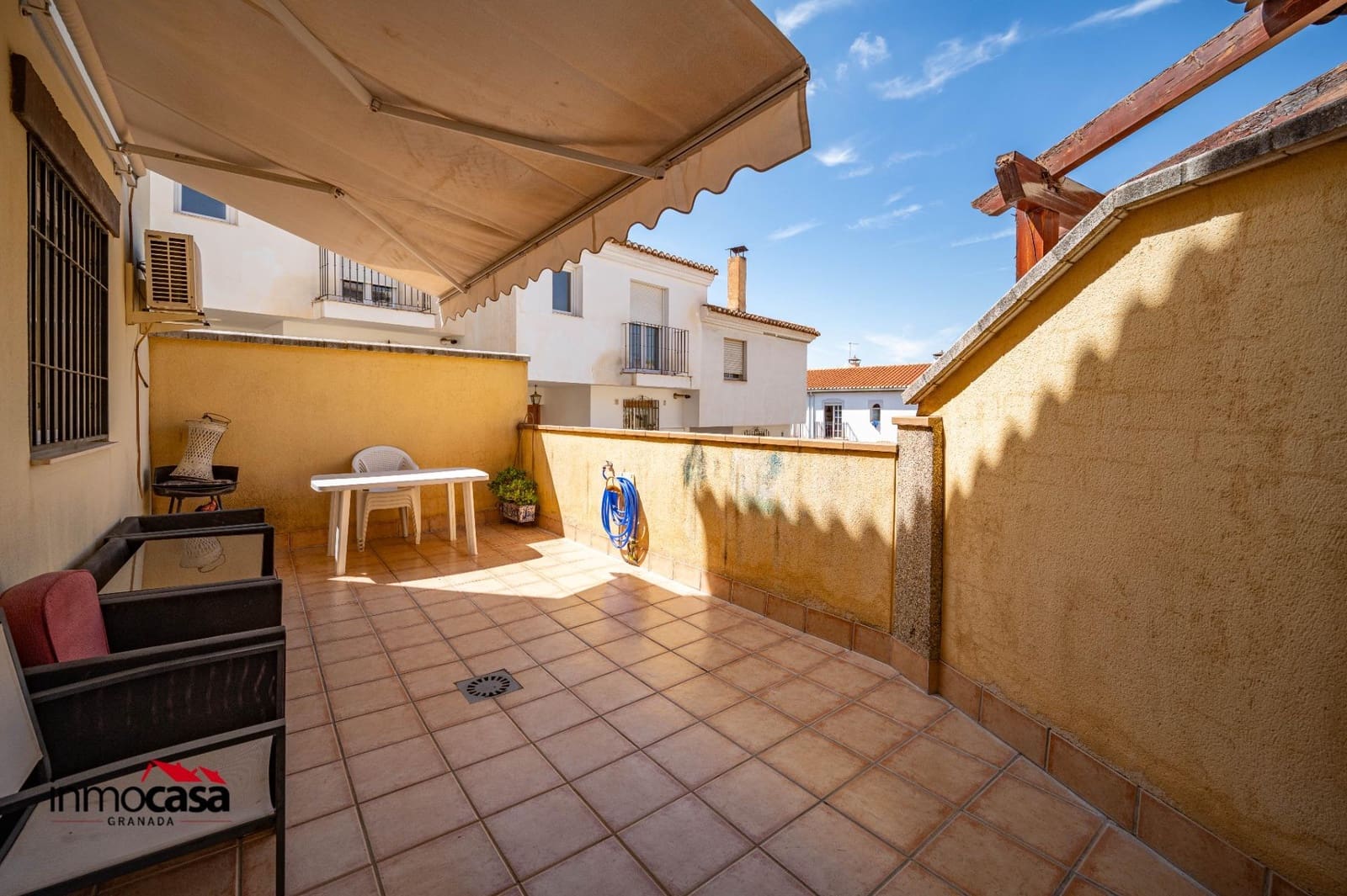 4 bedroom Townhouse for sale in Monachil - € 275,000 (Ref: 9738944)
