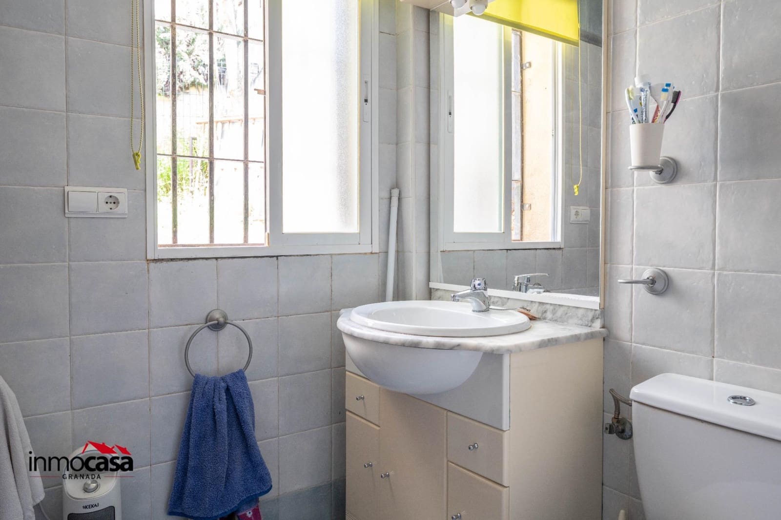 4 bedroom Townhouse for sale in Monachil - € 275,000 (Ref: 9738944)