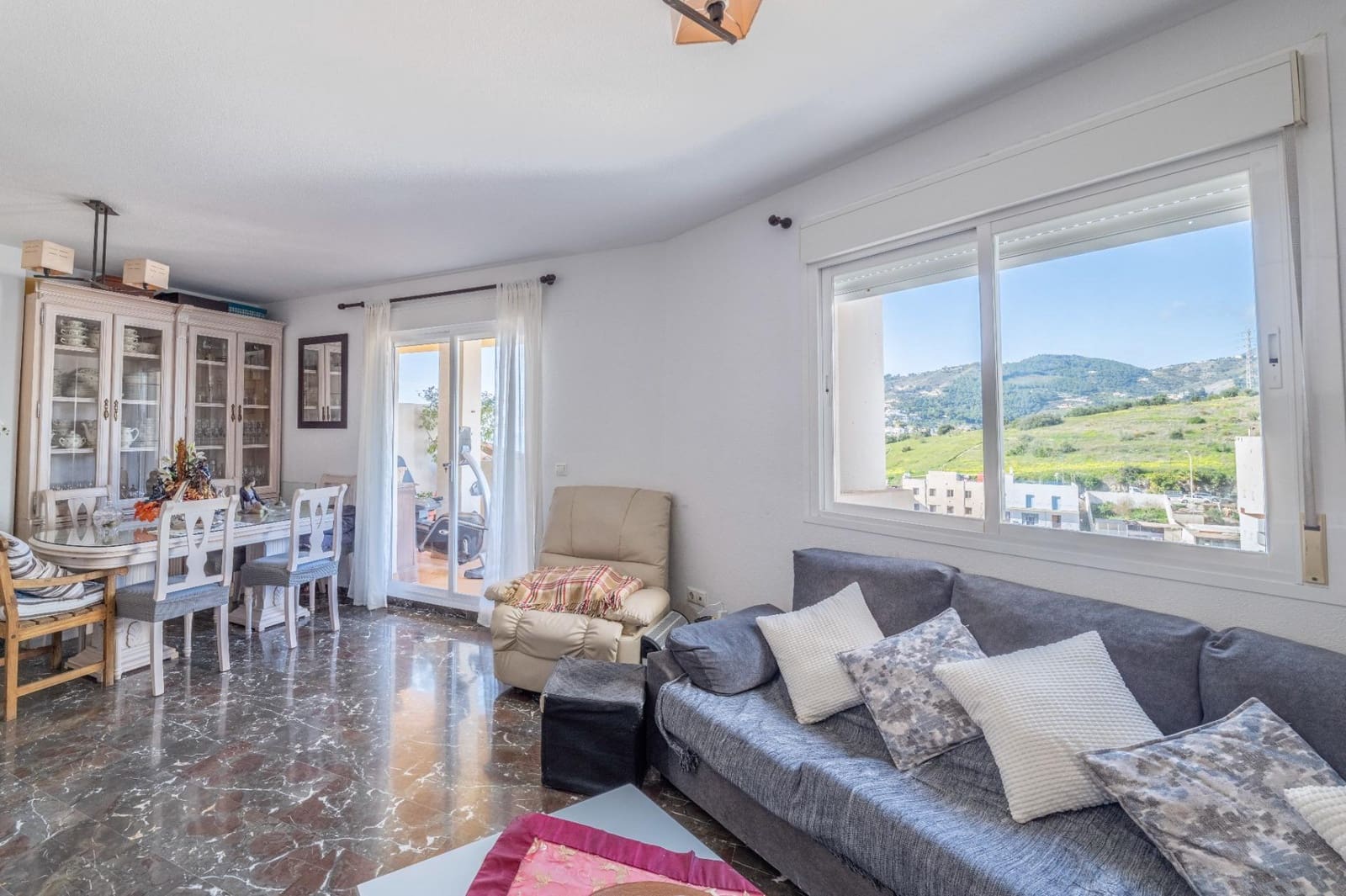 3 slaapkamer Huis te koop in La Herradura met garage - € 339.900 (Ref: 9743214)