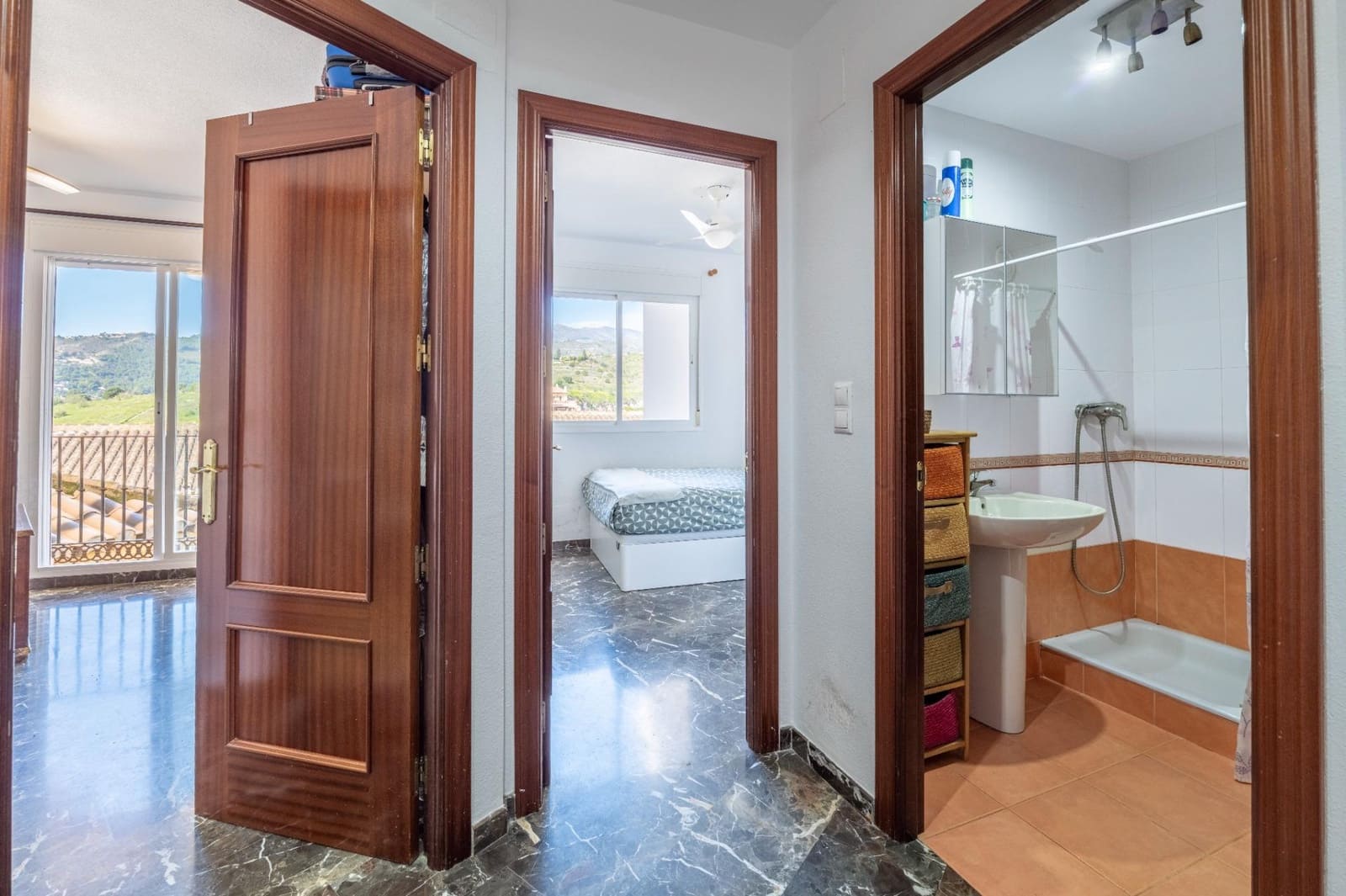 3 slaapkamer Huis te koop in La Herradura met garage - € 339.900 (Ref: 9743214)