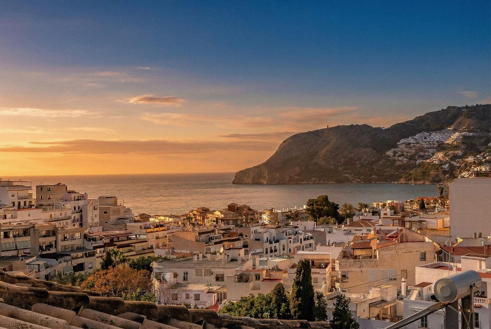 3 slaapkamer Huis te koop in La Herradura met garage - € 339.900 (Ref: 9743214)