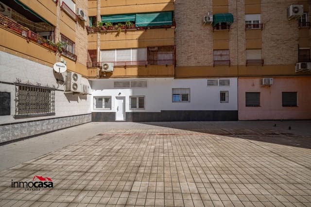 2 soverom Leilighet til leie i Granada by - € 800 (Ref: 9748156)