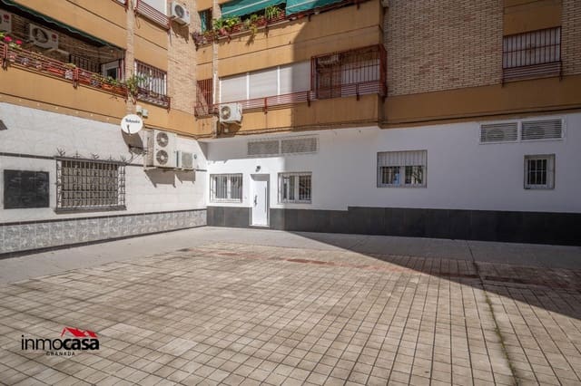 2 soverom Leilighet til leie i Granada by - € 800 (Ref: 9748156)