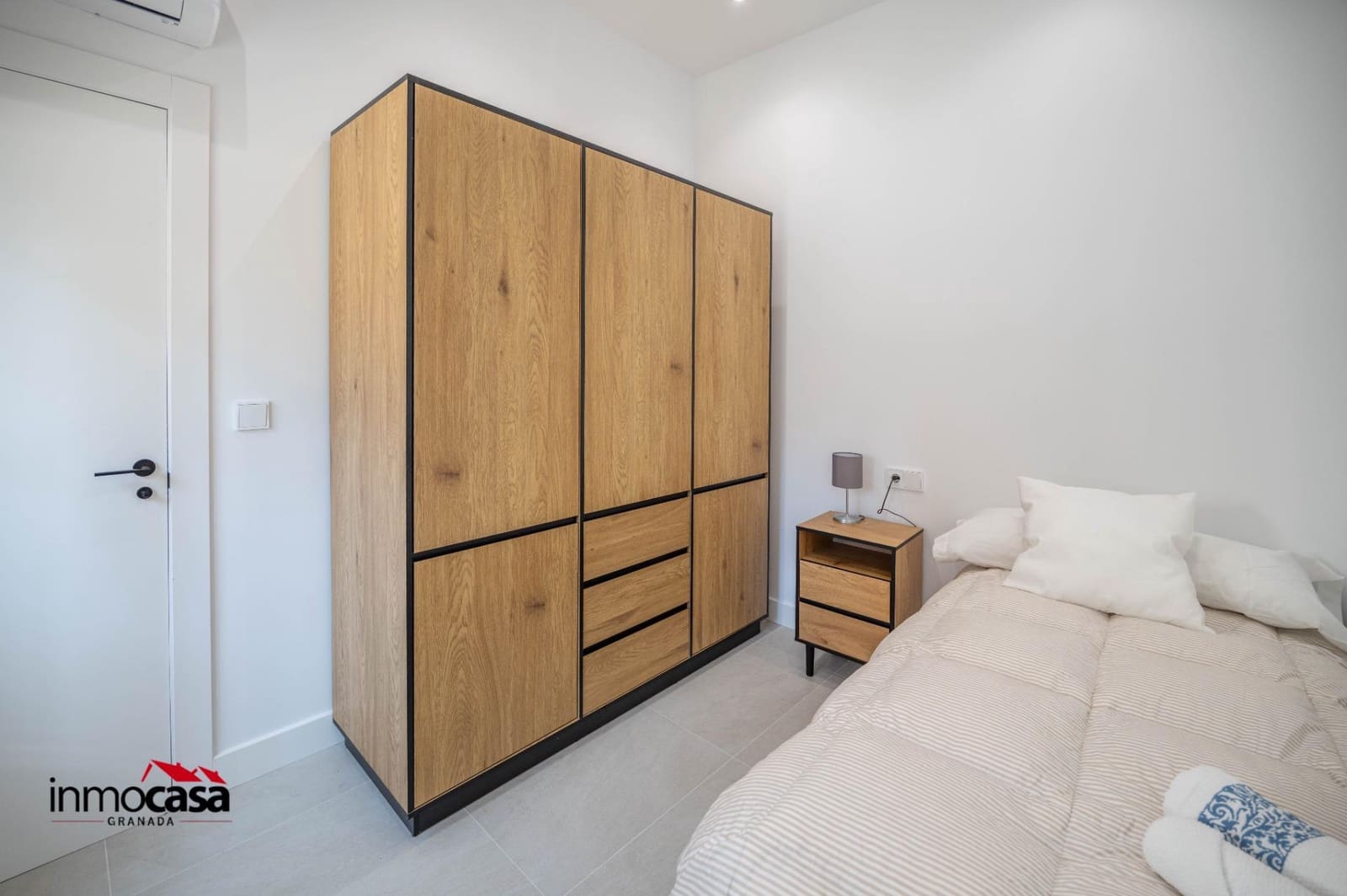 2 soverom Leilighet til leie i Granada by - € 800 (Ref: 9748156)