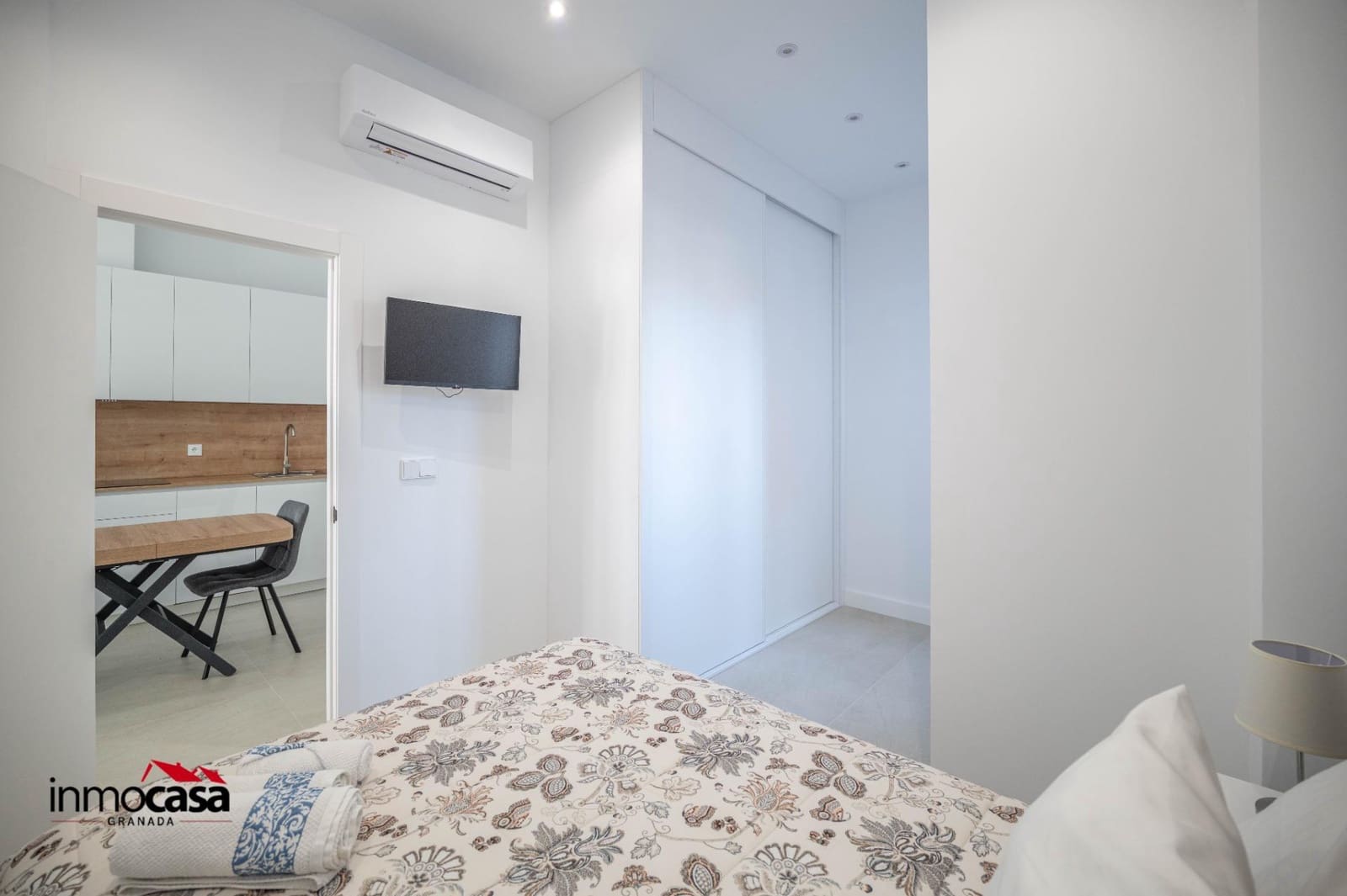 2 soverom Leilighet til leie i Granada by - € 800 (Ref: 9748156)