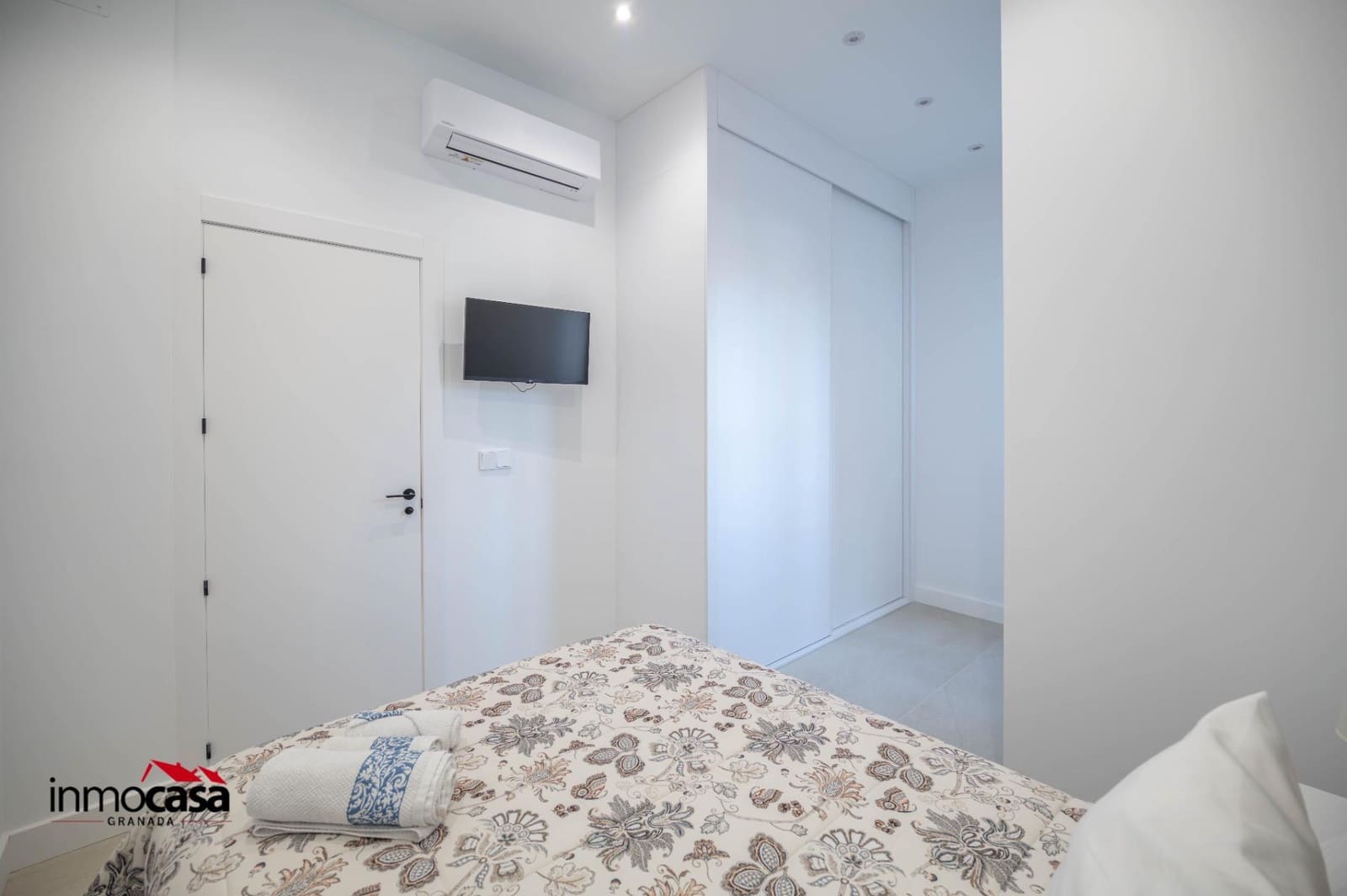 2 soverom Leilighet til leie i Granada by - € 800 (Ref: 9748156)