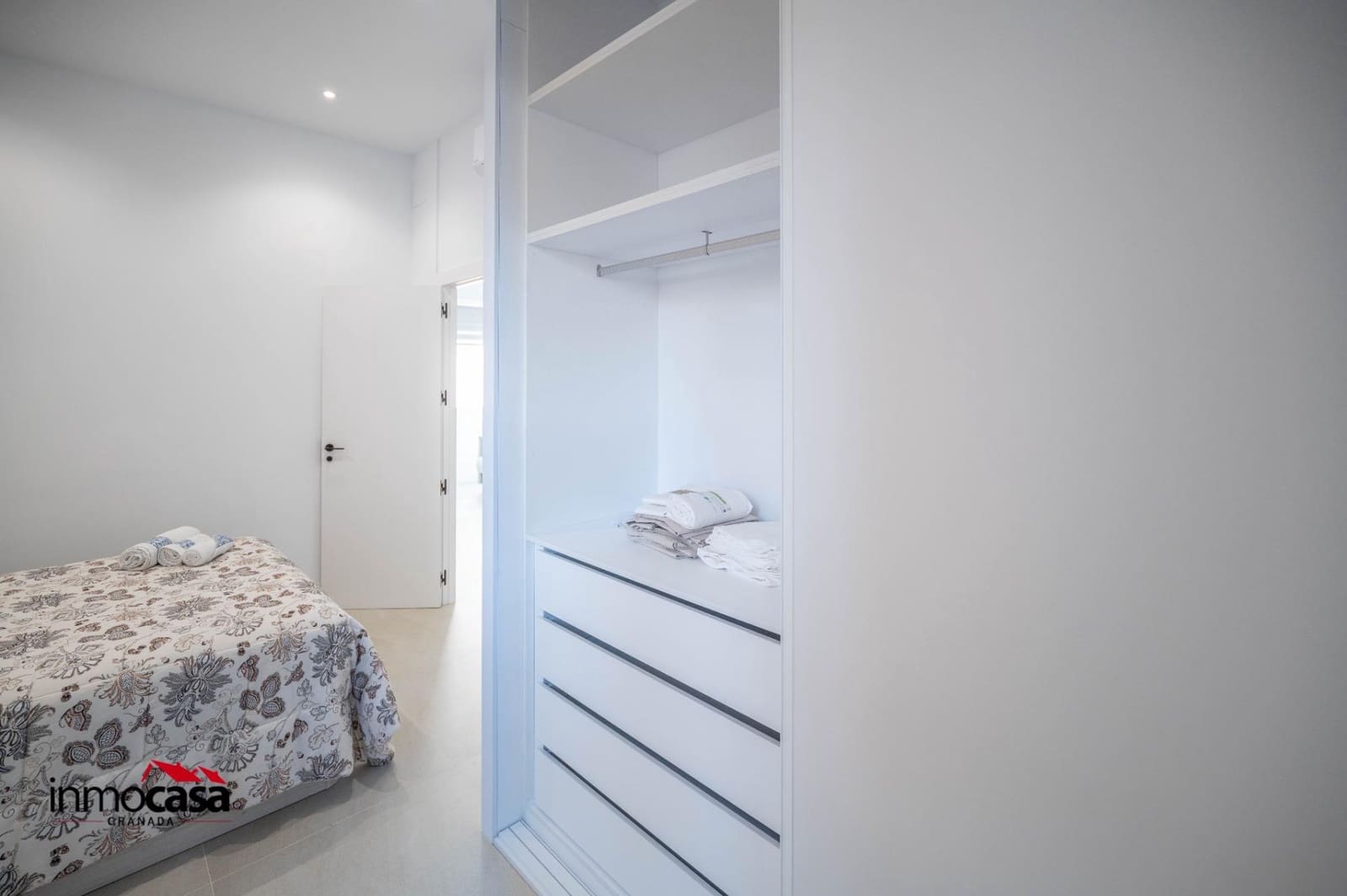 2 soverom Leilighet til leie i Granada by - € 800 (Ref: 9748156)