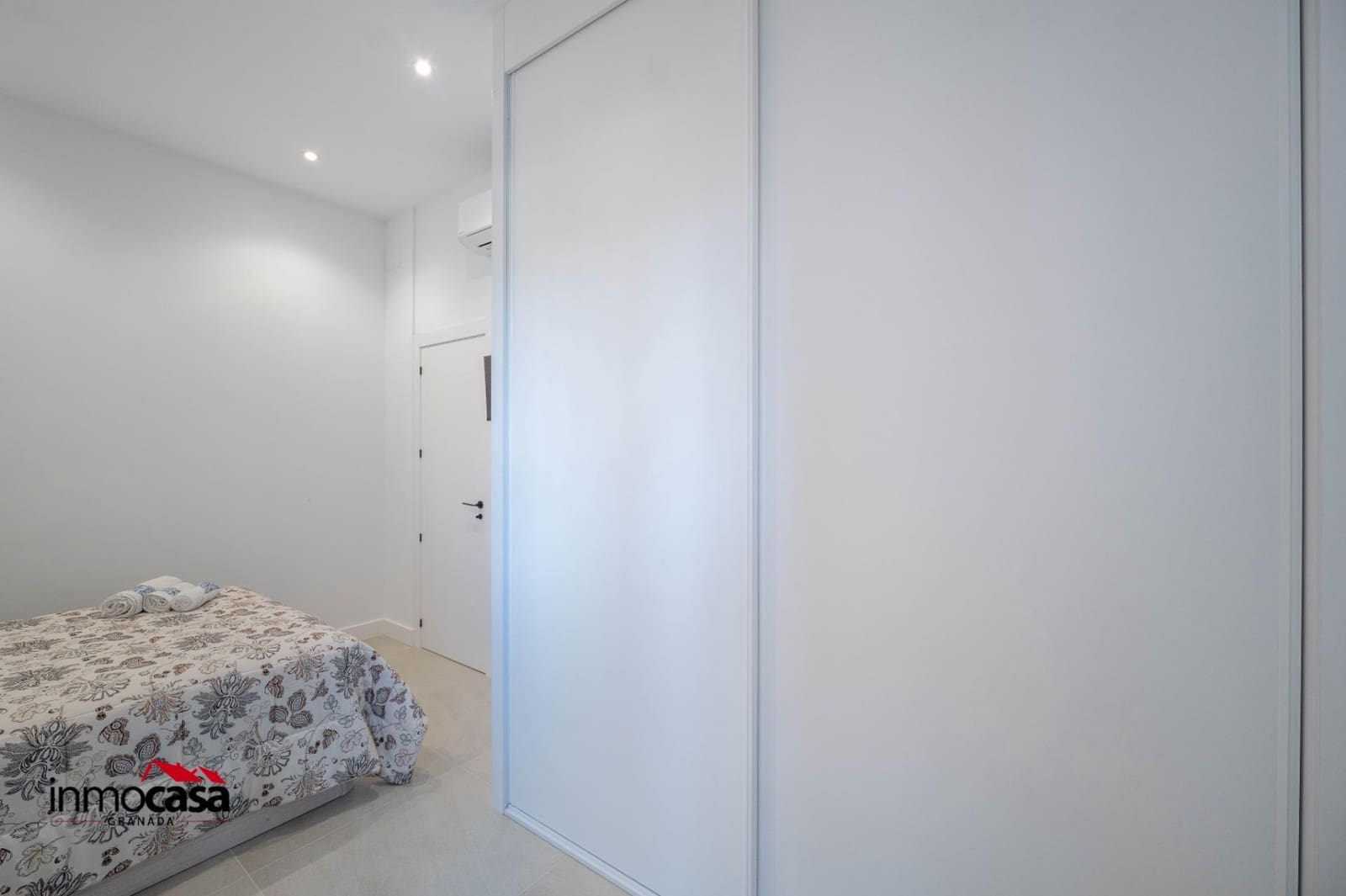 2 soverom Leilighet til leie i Granada by - € 800 (Ref: 9748156)