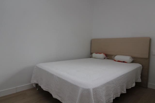 Studio zu vermieten in Granada Stadt mit Pool - 750 € (Ref: 9748158)
