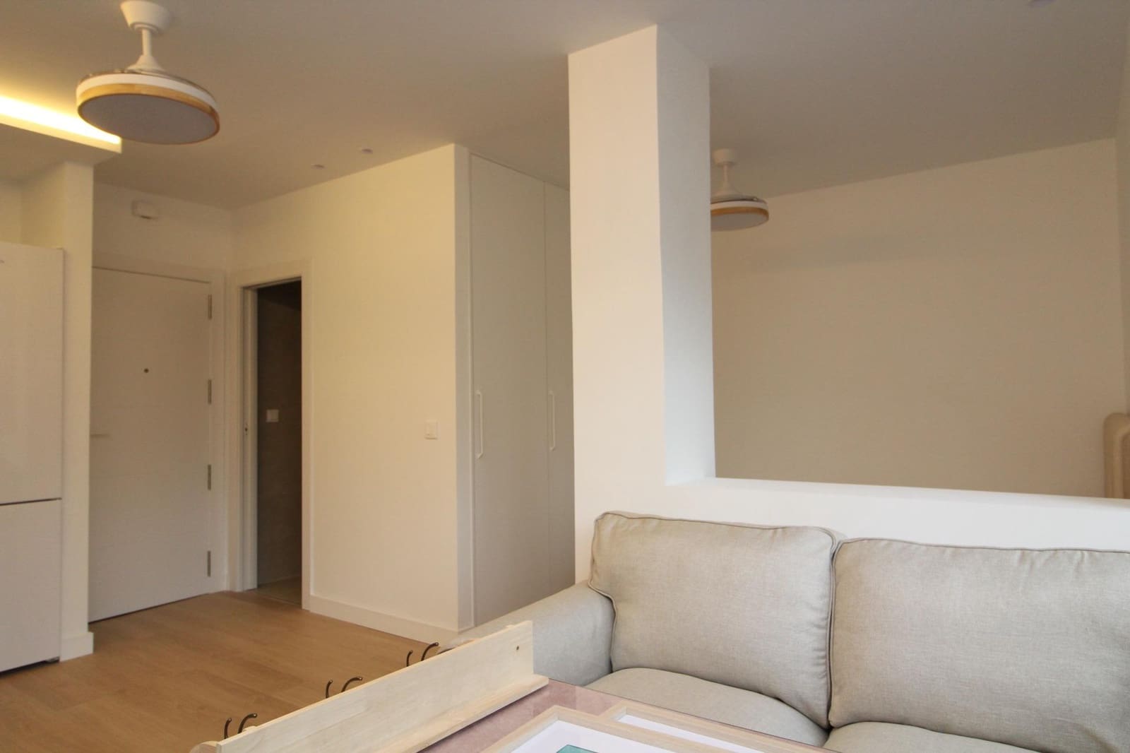 Studio for rent in Granada city with pool - € 750 (Ref: 9748158)