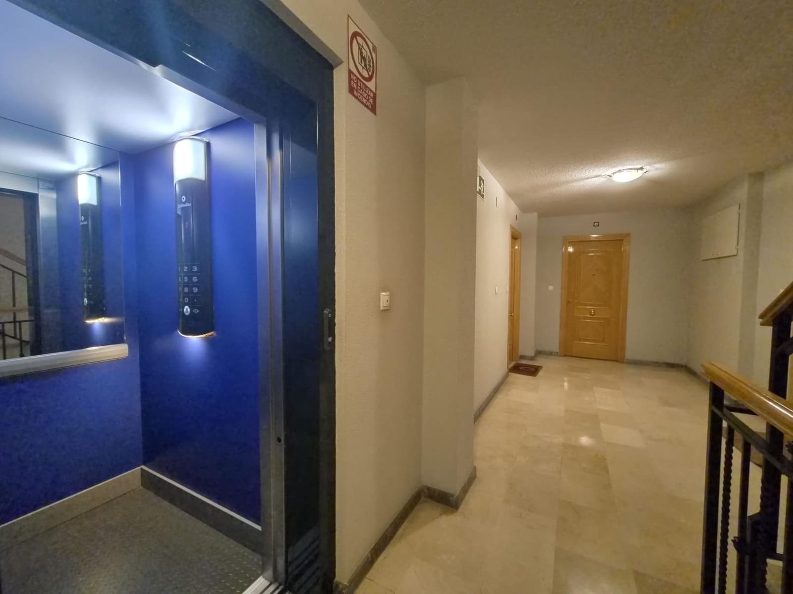 2 slaapkamer Flat te huur in Armilla met garage - € 700 (Ref: 9748159)