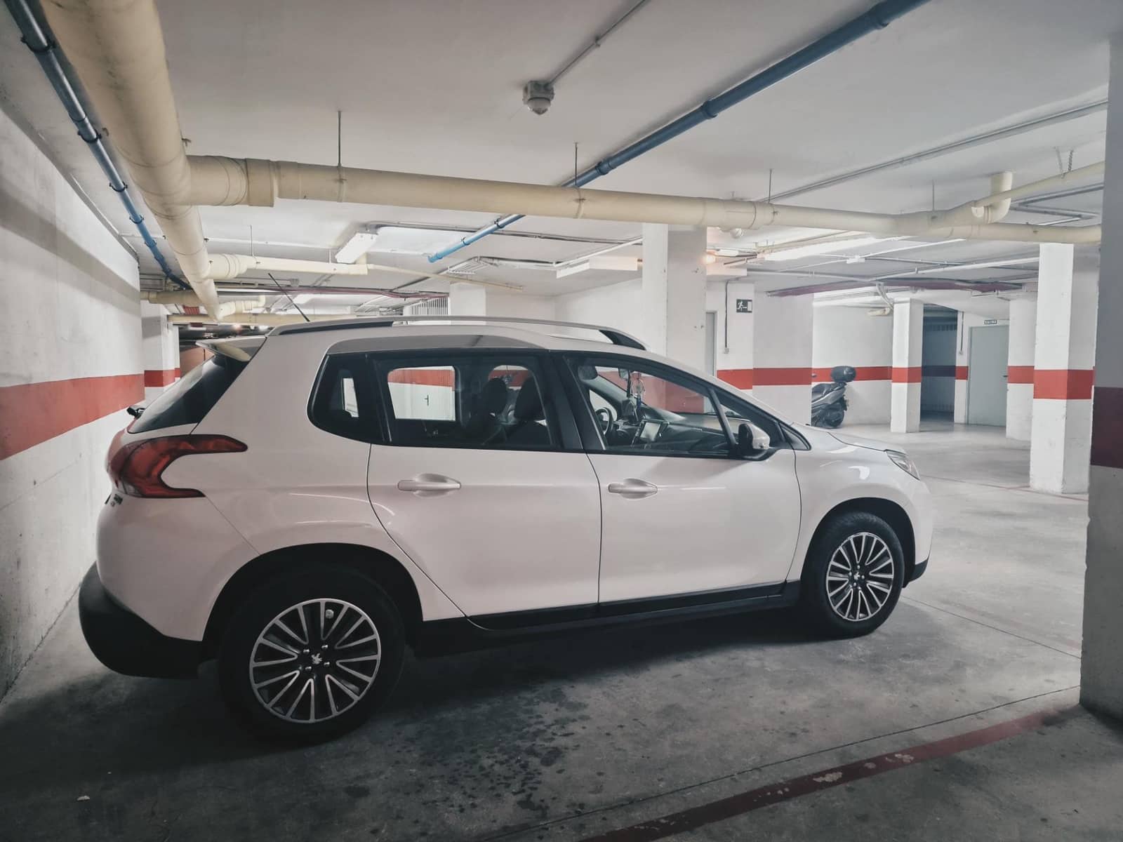 2 slaapkamer Flat te huur in Armilla met garage - € 700 (Ref: 9748159)