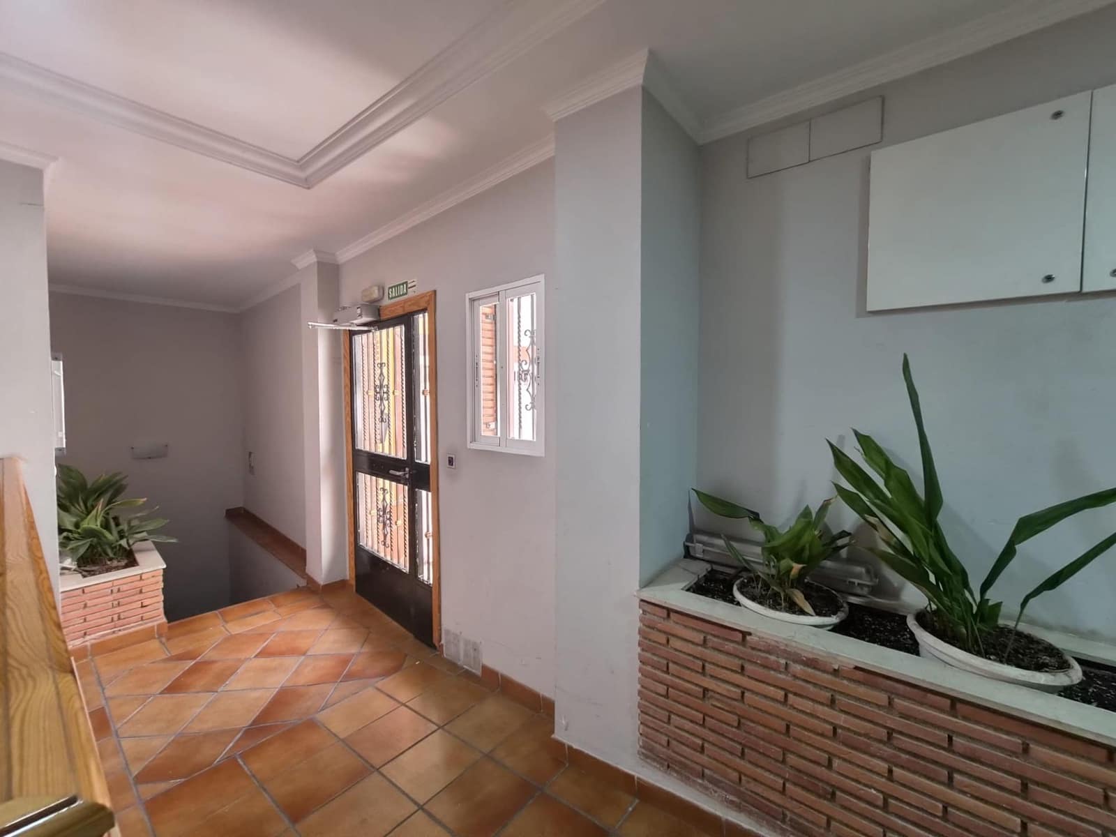 2 slaapkamer Flat te huur in Armilla met garage - € 700 (Ref: 9748159)