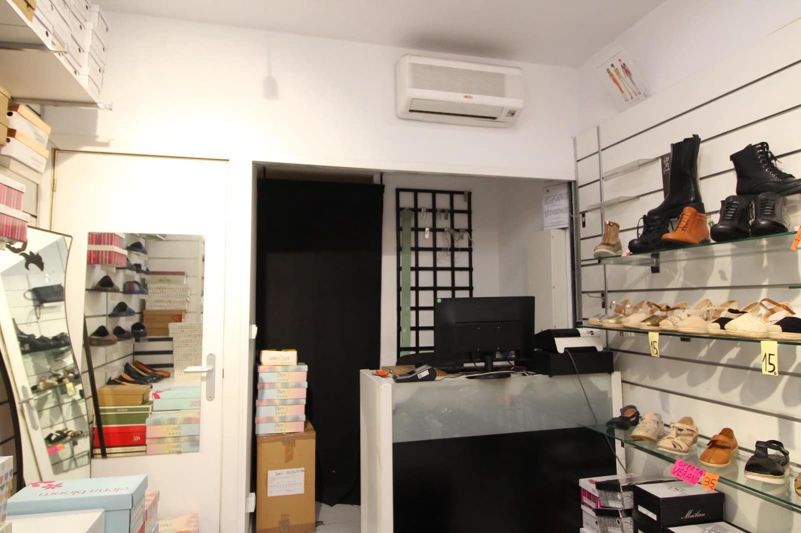 Erhverv til leje i Granada by - € 650 (Ref: 9755863)