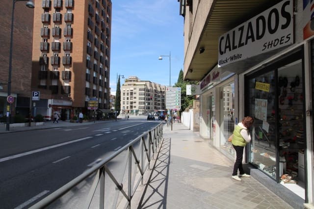 Erhverv til leje i Cervantes, Granada by - € 650 (Ref: 9755863)