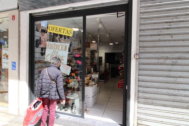 Erhverv til leje i Cervantes, Granada by - € 650 (Ref: 9755863)