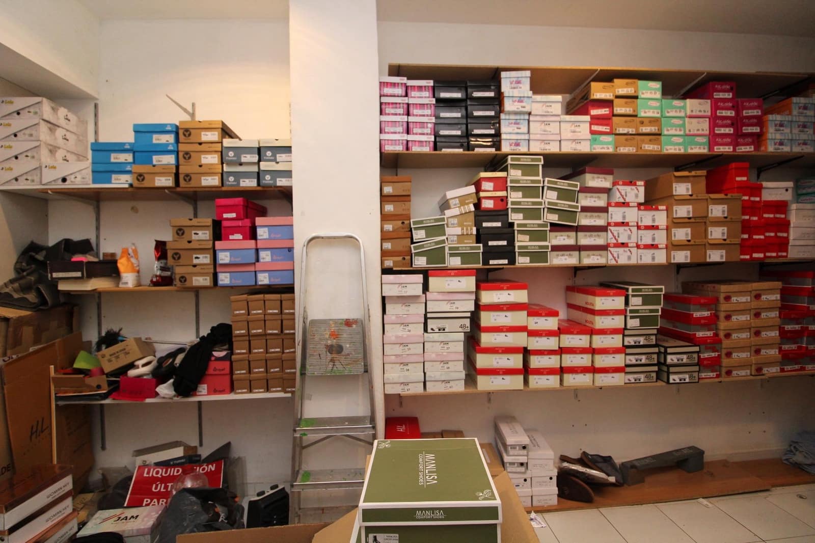 Erhverv til leje i Granada by - € 650 (Ref: 9755863)