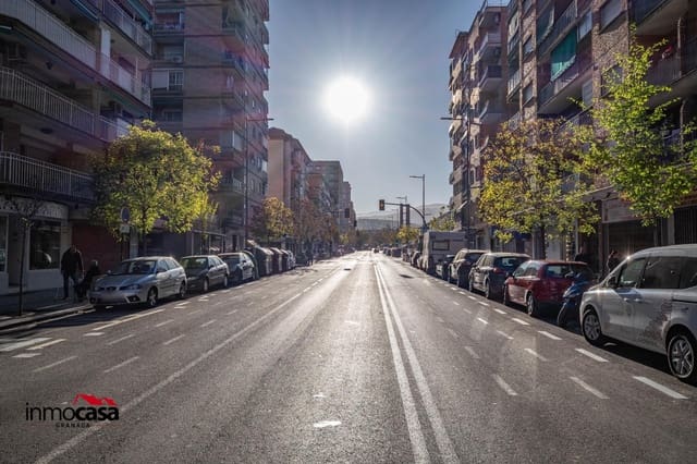 3 bedroom Flat for sale in Zaidin, Granada city - € 220,000 (Ref: 9759124)