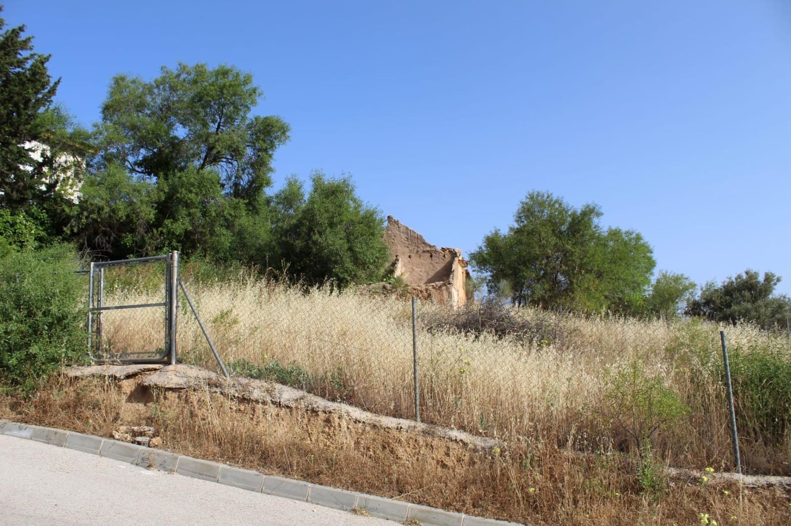 Building Plot for sale in Fuente Camacho - € 35,000 (Ref: 9780716)