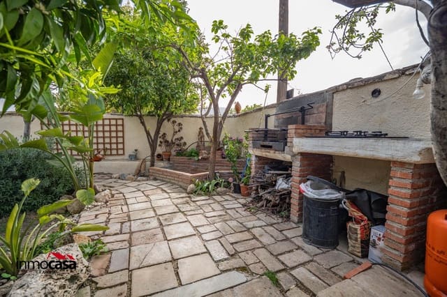 3 slaapkamer Halfvrijstaande villa te koop in Lecrín - € 180.000 (Ref: 9788532)