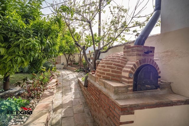 3 slaapkamer Halfvrijstaande villa te koop in Lecrín - € 180.000 (Ref: 9788532)